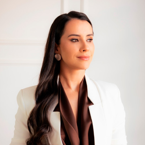 Dra. Valéria Batista